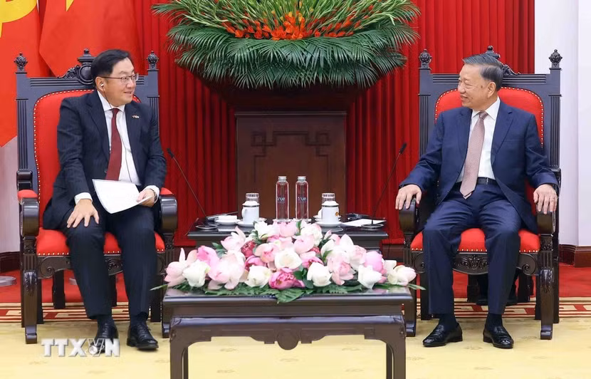 Tổng Bí thư, Chủ tịch nước Tô Lâm cho rằng thời gian tới hai nước cần tiếp tục củng cố niềm tin chính trị, đẩy mạnh trao đổi đoàn, tiếp xúc cấp cao và các cấp - Ảnh: TTXVN