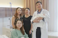 10 phút thần tốc mổ cấp cứu tại Vinmec Smart City cứu sống mẹ và thai nhi nguy kịch