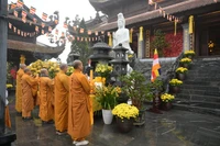 Đỉnh thiêng Fansipan náo nức dòng người trẩy hội du xuân