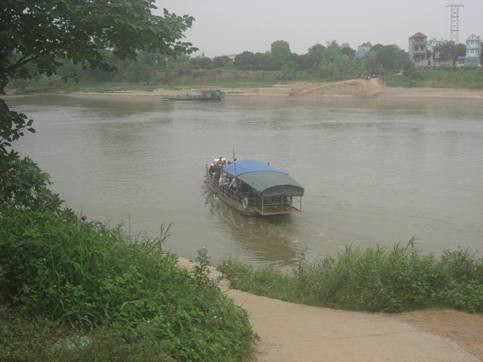 Đình chỉ hoạt động bến đò chui ở phường Ngọc Thụy ảnh 2