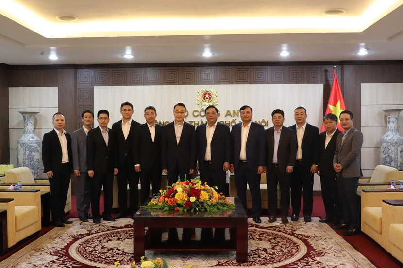 Trưởng Cơ quan đại diện Bộ Công an Trung Quốc thăm, làm việc tại Công an thành phố Hà Nội ảnh 2