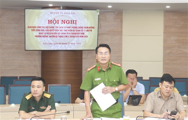 Chỉ huy CAH Gia Lâm tham luận tại hội nghị Chỉ huy CAH Gia Lâm tham luận tại hội nghị