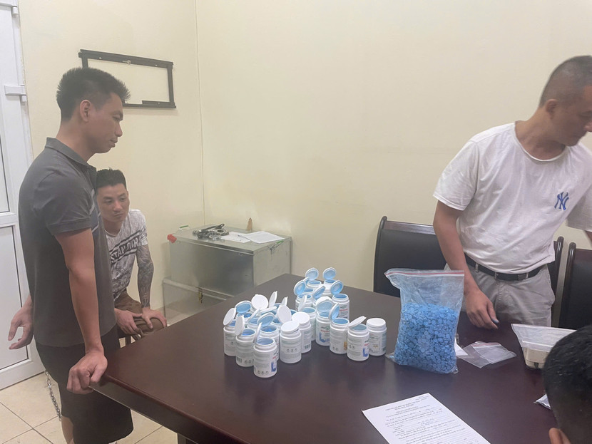 Số ma túy được cất giấu tinh vi Số ma túy được cất giấu tinh vi