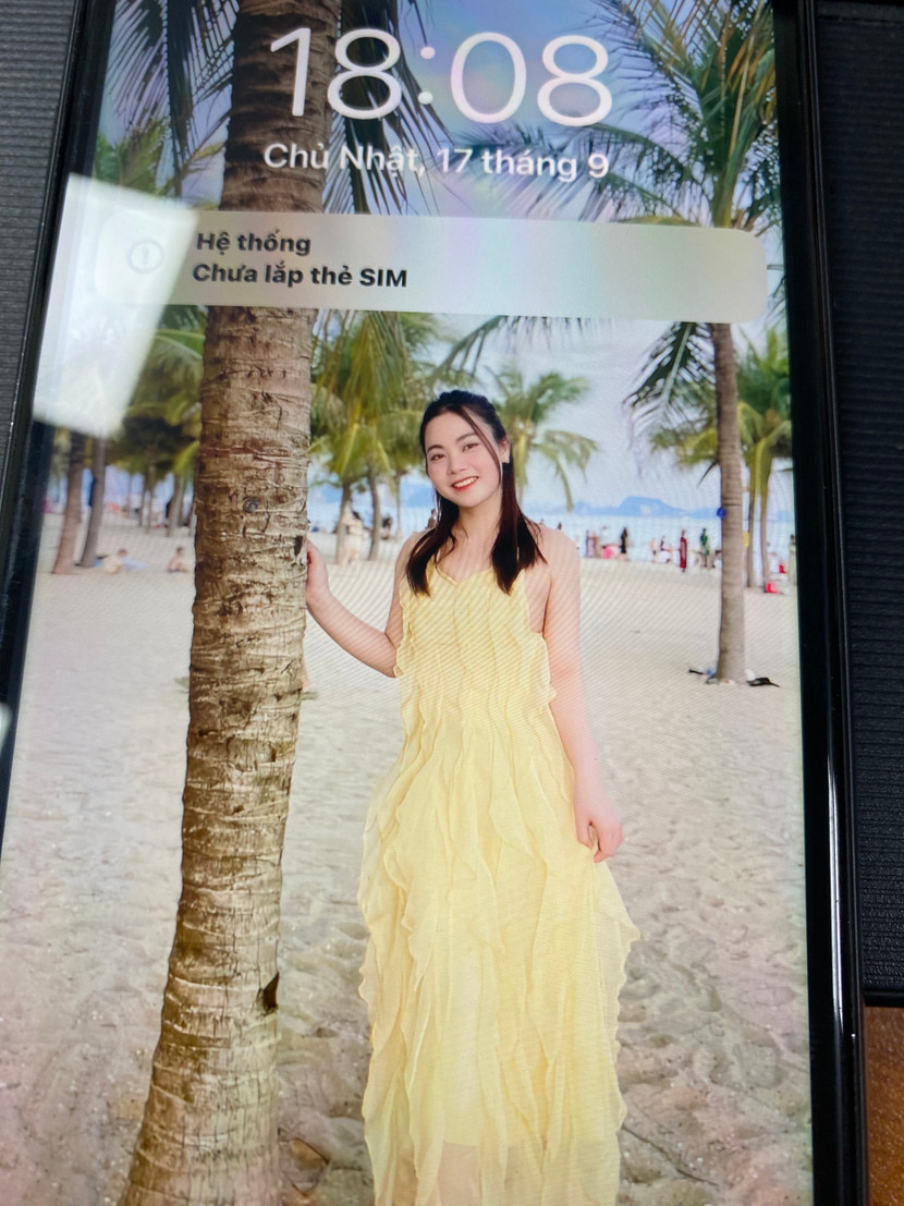 Cơ quan Công an đang xác minh cô gái trong hình, được cho là bị hại của ổ nhóm cướp giật