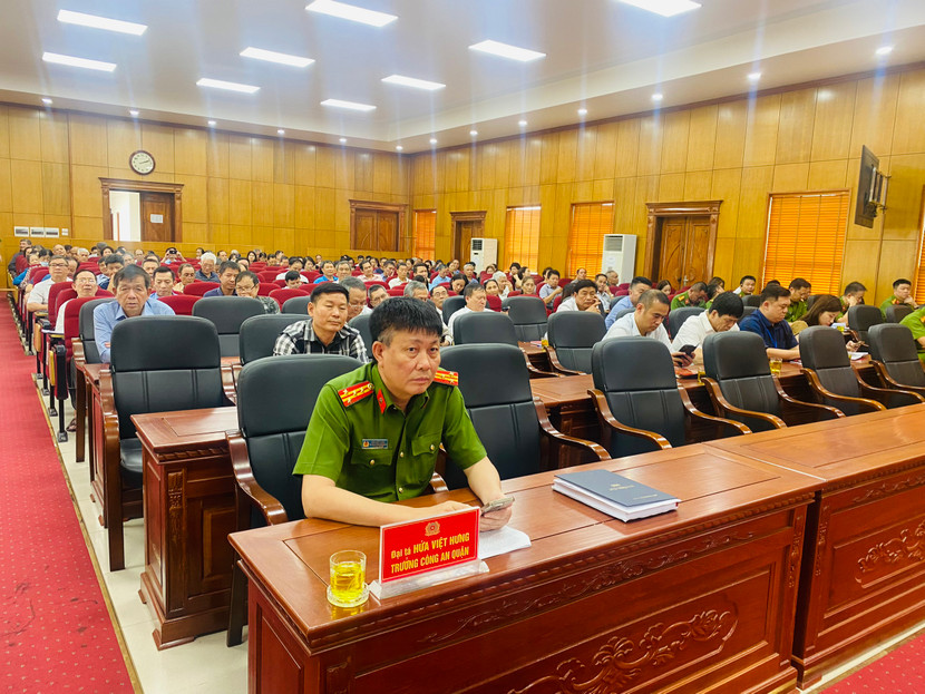 Toàn cảnh hội nghị Toàn cảnh hội nghị