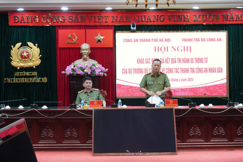 Đại tá Phạm Thanh Hùng - Phó Giám đốc CATP phát biểu tại hội nghị