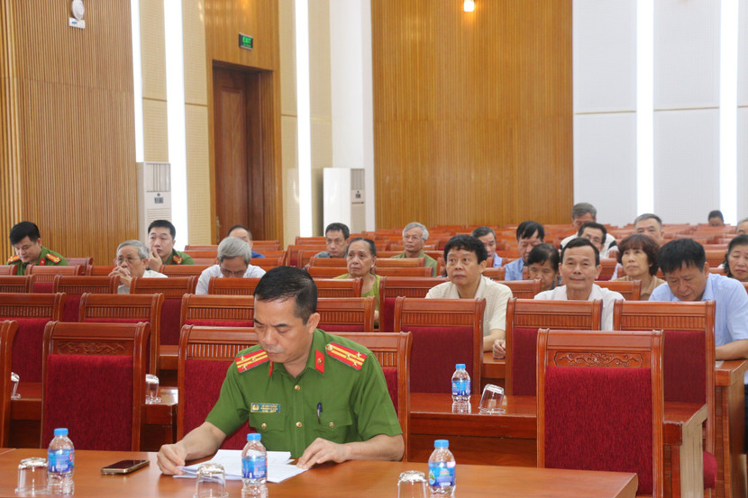 Hội nghị quan trọng được CAQ Hoàng Mai tham mưu UBND Quận tổ chức Hội nghị quan trọng được CAQ Hoàng Mai tham mưu UBND Quận tổ chức