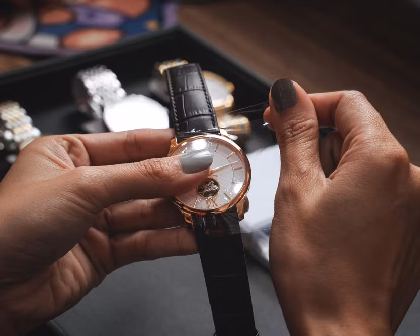 100% đồng hồ tại Hải Triều đều được bọc nilon mỏng