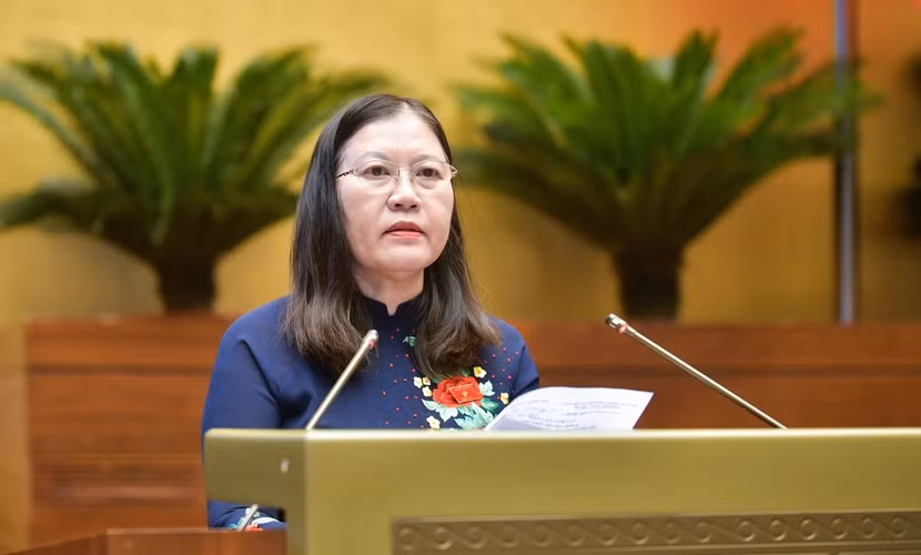 Chủ nhiệm Ủy ban Tư pháp của Quốc hội Lê Thị Nga trình bày Báo cáo giải trình Chủ nhiệm Ủy ban Tư pháp của Quốc hội Lê Thị Nga trình bày Báo cáo giải trình