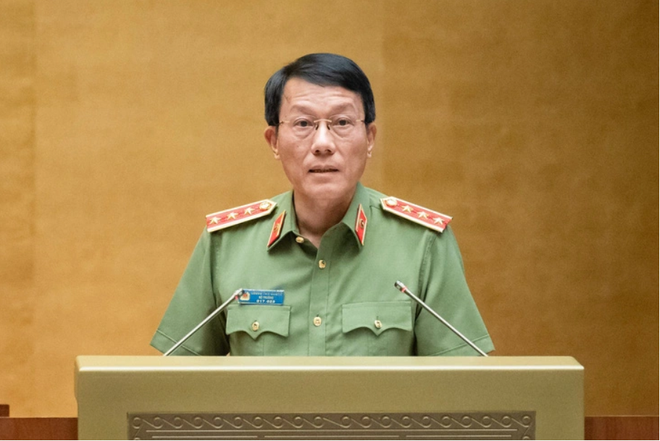 Bộ trưởng Bộ Công an Lương Tam Quang phát biểu giải trình