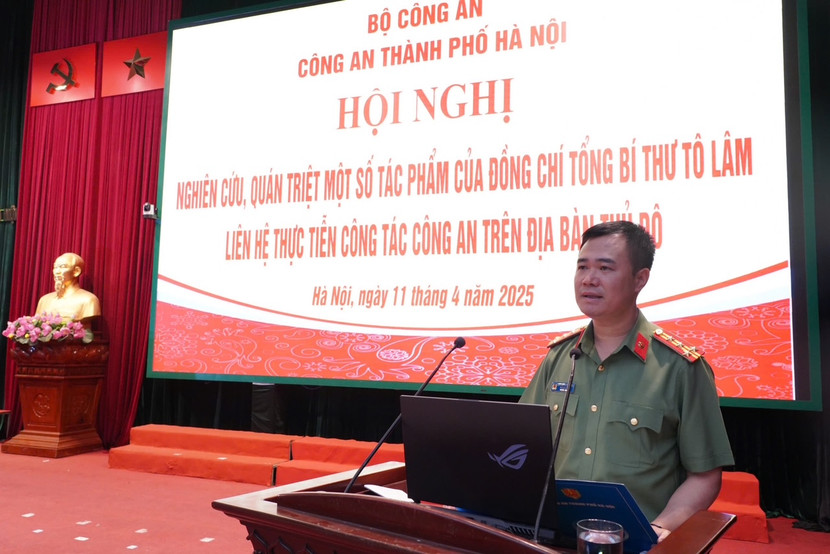 Đại tá Nguyễn Ngọc Quyền - Phó Giám đốc CATP phát biểu kết luận hội nghị