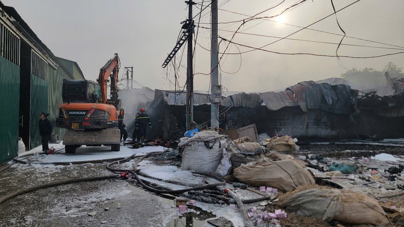 Kho xưởng xảy cháy