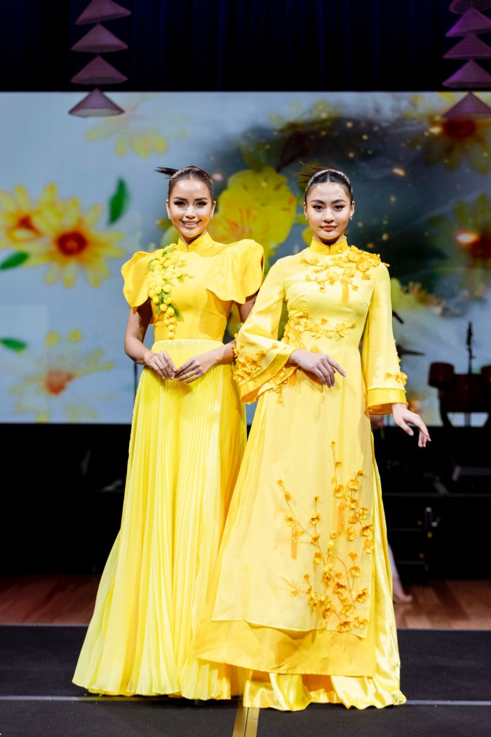 Hoa hậu Ngọc Châu và Xuân Hạnh duyên dáng trong tà áo dài của NTK Phương Hoa