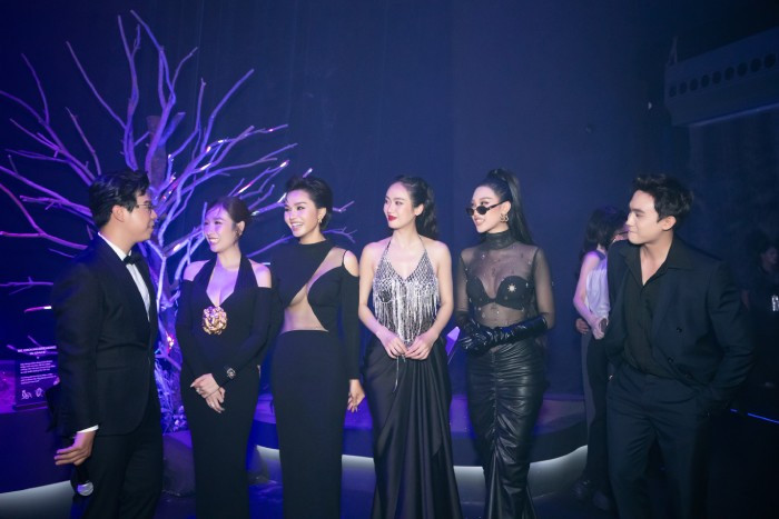 Các người đẹp có dịp hội ngộ và bày tỏ sự thích thú về những đổi mới và sự đầu tư chỉn chu cho Miss Universe Vietnam 2024 Các người đẹp có dịp hội ngộ và bày tỏ sự thích thú về những đổi mới và sự đầu tư chỉn chu cho Miss Universe Vietnam 2024