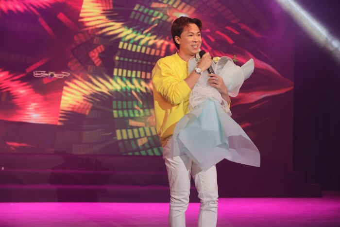 Ca sĩ Hồ Việt Trung