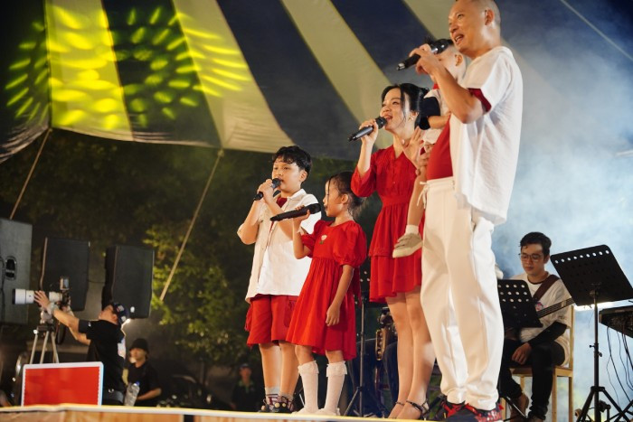 Gia đình nhạc sĩ Nguyễn Hải Phong trên sân khấu