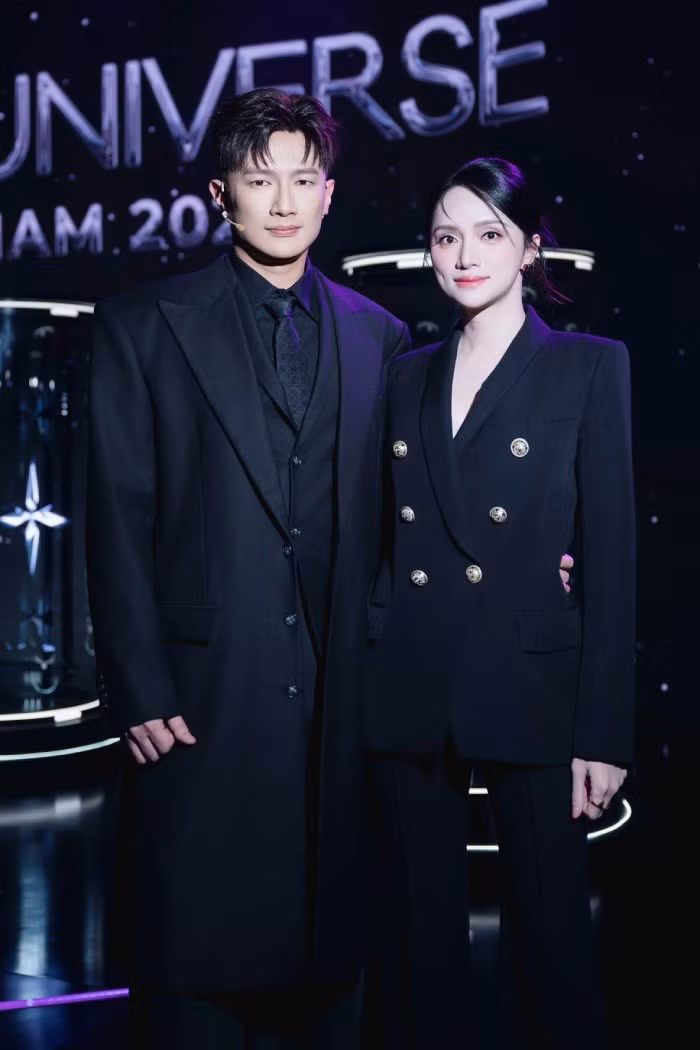 Bộ đôi nhà sản xuất: Dược sĩ Tiến - Hoa hậu Hương Giang