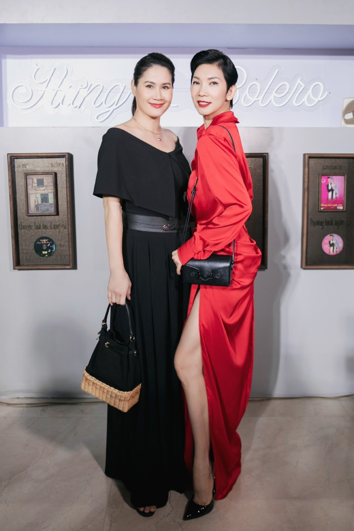 Cặp bạn thân Xuân Lan và Thân Thuý Hà cùng đến chúc mừng đàn anh