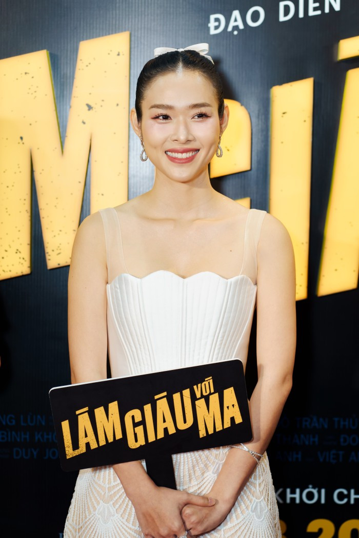 Diệp Bảo Ngọc hoá thân là ma nữ xinh đẹp nhất màn ảnh Việt Diệp Bảo Ngọc hoá thân là ma nữ xinh đẹp nhất màn ảnh Việt