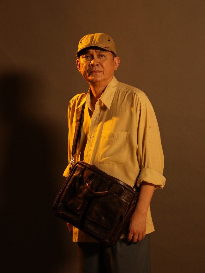 NSUT Hữu Châu cũng tham gia trong "Sáng đèn" của đạo diễn Hoàng Tuấn Cường