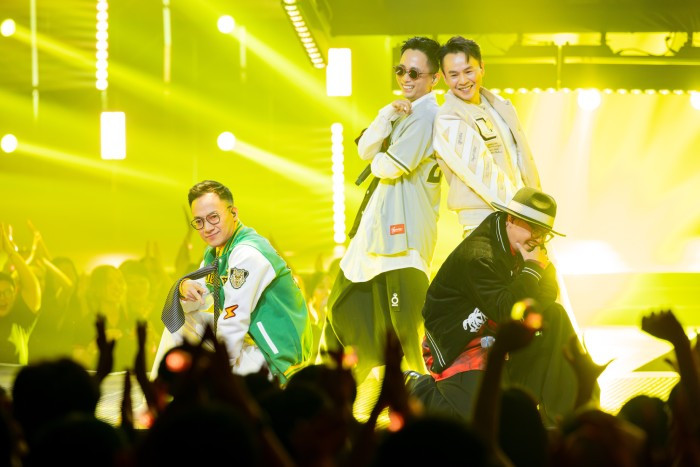 Nhóm Nham Thạch của "Anh trai vượt ngàn chông gai" Nhóm Nham Thạch của "Anh trai vượt ngàn chông gai"