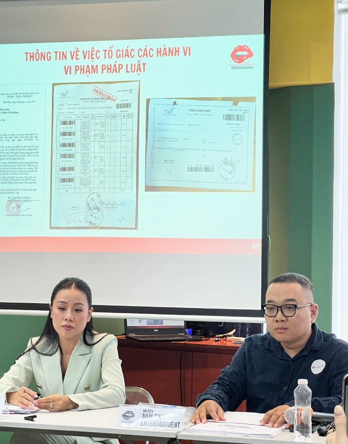 Diễn viên Nam Thư và đại diện công ty Nam Thư Entertainment tại buổi gặp gỡ