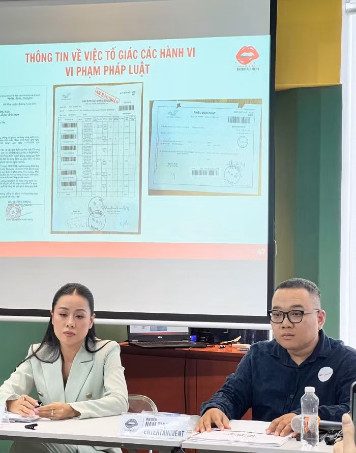 Diễn viên Nam Thư và đại diện công ty Nam Thư Entertainment tại buổi gặp gỡ Diễn viên Nam Thư và đại diện công ty Nam Thư Entertainment tại buổi gặp gỡ