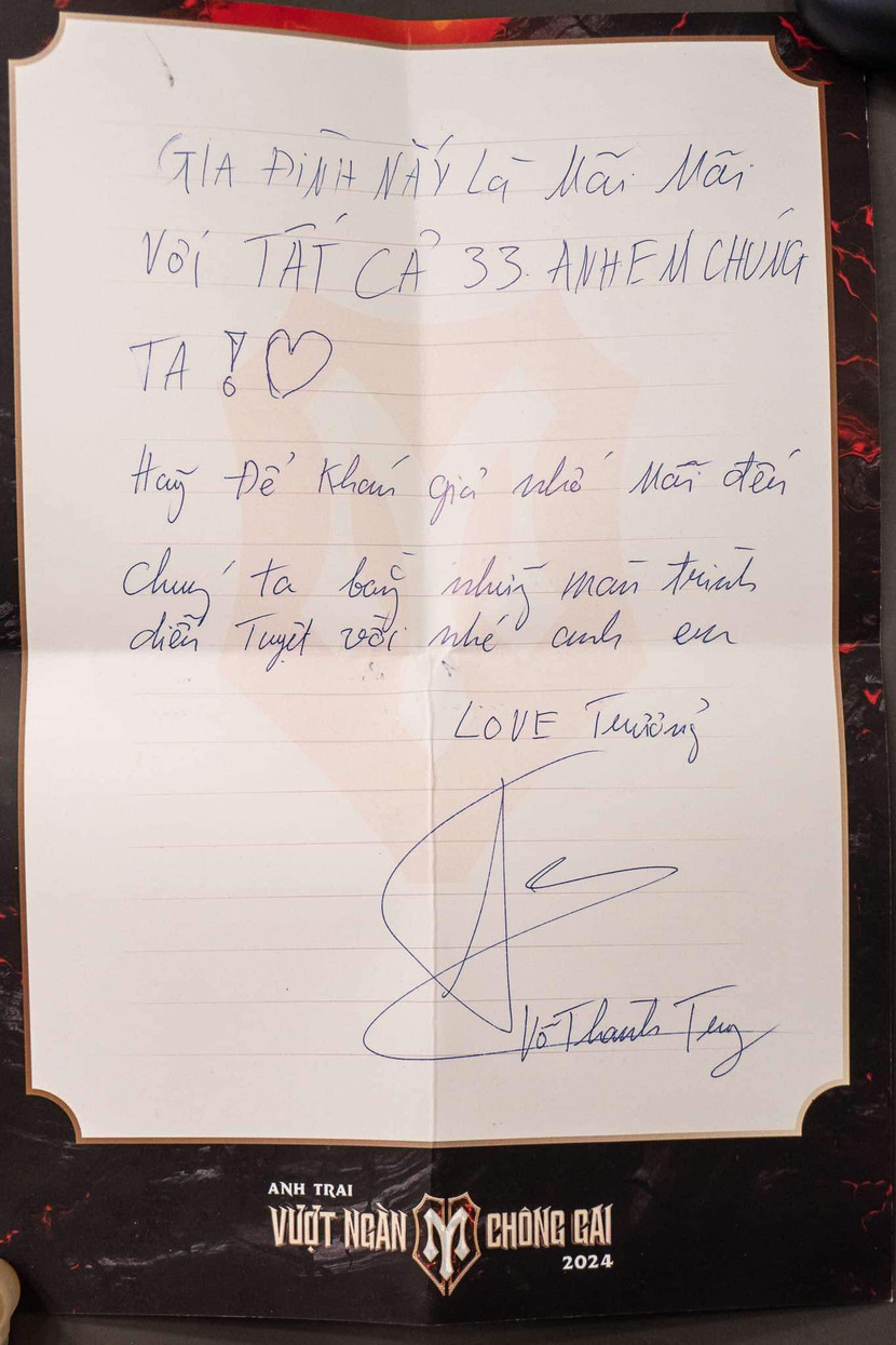 Những dòng thư tay xúc động của các "anh tài" khi tạm dừng cuộc chơi Những dòng thư tay xúc động của các "anh tài" khi tạm dừng cuộc chơi