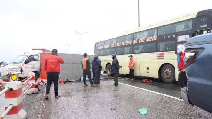 Chỉ cần một vụ tai nạn giao thông trên đường vành đai 3 trên cao là tuyến đường này dễ dàng bị ùn tắc