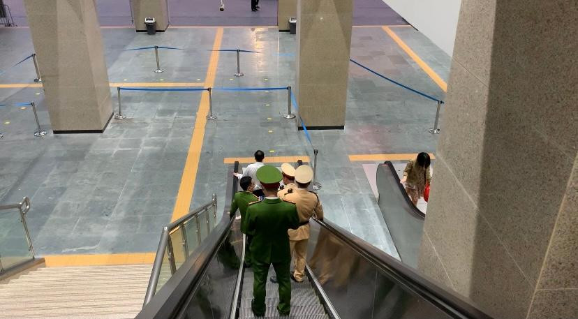 Nhà ga thoáng mát sạch đẹp và an toàn chờ đón phục vụ nhân dân