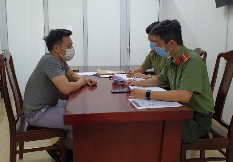 Lợi dụng dịch Covid-19 nhiều đối tượng nghĩ ra đủ thủ đoạn gây án Lợi dụng dịch Covid-19 nhiều đối tượng nghĩ ra đủ thủ đoạn gây án