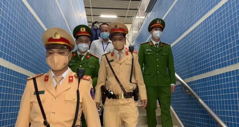 Sự có mặt của các lực lượng chức năng trong kiểm soát giúp cho việc đi lại của hành khách được tuyệt đối an toàn, thuận tiện