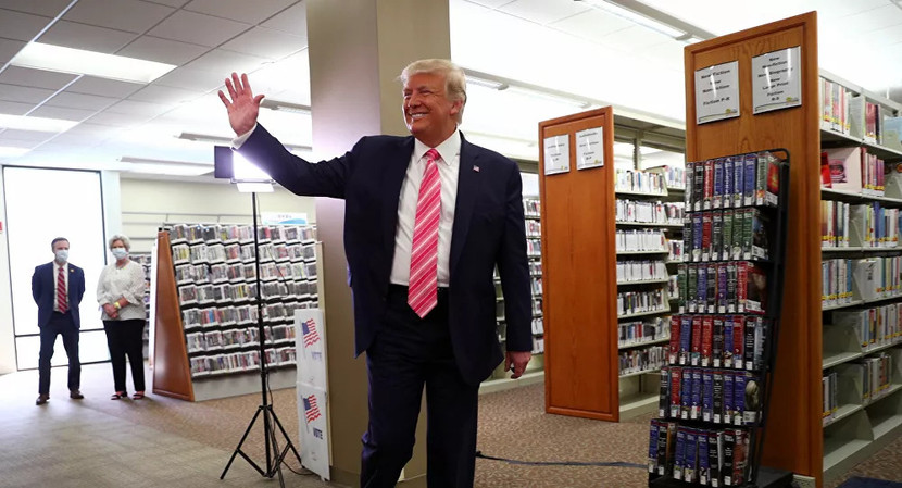 Tổng thống Donald Trump đã đi bỏ phiếu sớm ở bang Florida