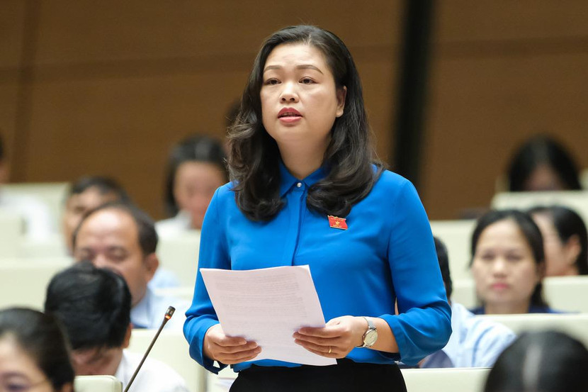 Đại biểu Đoàn Thị Lê An (đoàn Cao Bằng) đề nghị làm rõ quy định miễn trừ trách nhiệm pháp lý về quyền tác giả Đại biểu Đoàn Thị Lê An (đoàn Cao Bằng) đề nghị làm rõ quy định miễn trừ trách nhiệm pháp lý về quyền tác giả