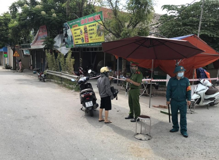 Công an xã Cát Quế phối hợp cùng cán bộ cơ sở giữ gìn ANTT địa bàn