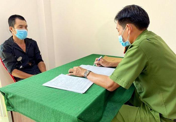 Đối tượng Nguyễn Văn Đông tại cơ quan Công an Đối tượng Nguyễn Văn Đông tại cơ quan Công an