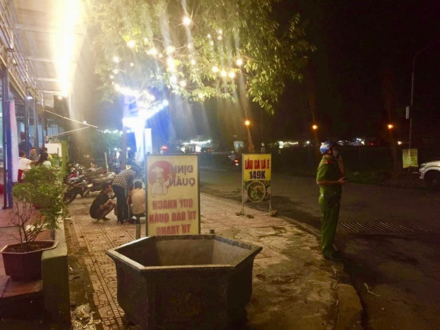 Hiện trường xảy ra vụ hỗn chiến khiến 3 người bị thương nặng Hiện trường xảy ra vụ hỗn chiến khiến 3 người bị thương nặng