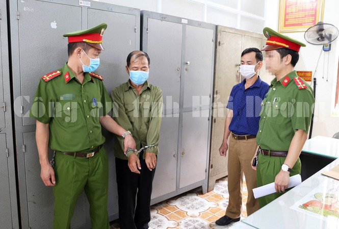 Đối tượng Bùi Xuân Dư tại cơ quan công an