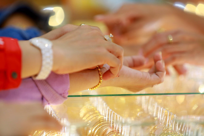 Giá vàng phục hồi trở lại vào những phiên cuối tháng 9 Giá vàng phục hồi trở lại vào những phiên cuối tháng 9