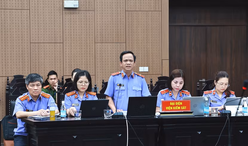 Đại diện Viện Kiểm sát thực hành quyền công tố tại phiên toà