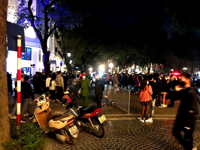 CATP Hà Nội bám sát địa bàn, đảm bảo tuyệt đối an ninh, an toàn tại các địa điểm vui chơi giải trí đón năm mới 2021 CATP Hà Nội bám sát địa bàn, đảm bảo tuyệt đối an ninh, an toàn tại các địa điểm vui chơi giải trí đón năm mới 2021