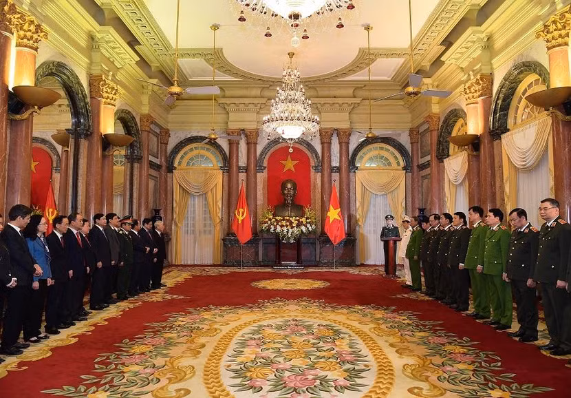 Toàn cảnh buổi lễ phong cấp bậc hàm Thượng tướng đối với Thứ trưởng Nguyễn Văn Sơn