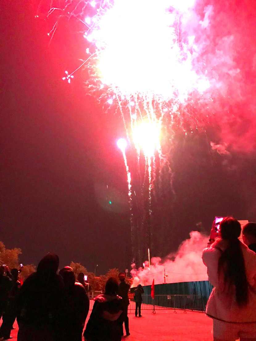 Người dân Thủ đô đón năm mới trong an ninh, an toàn tuyệt đối Người dân Thủ đô đón năm mới trong an ninh, an toàn tuyệt đối