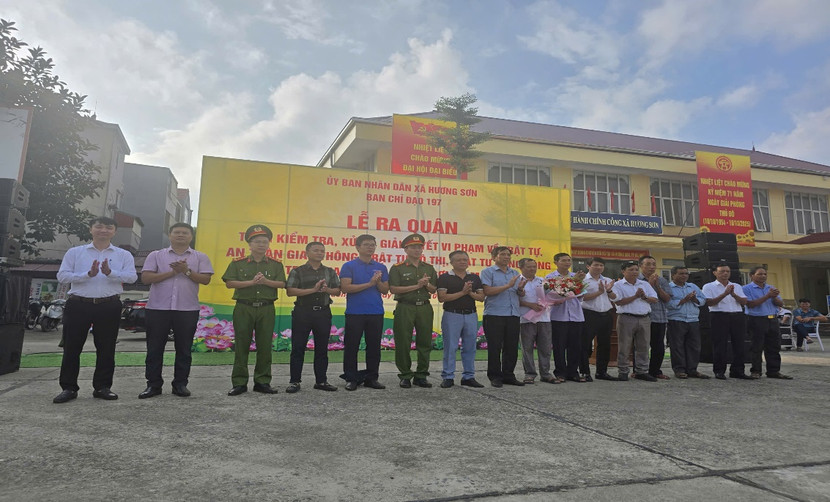Xã Hương Sơn nỗ lực đảm bảo trật tự an toàn giao thông, văn minh đô thị ảnh 2