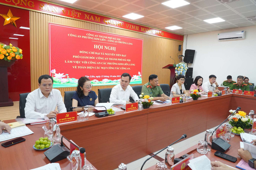 Gắn bó mật thiết với nhân dân, góp phần giữ vững bình yên Thủ đô ảnh 1 Gắn bó mật thiết với nhân dân, góp phần giữ vững bình yên Thủ đô ảnh 1