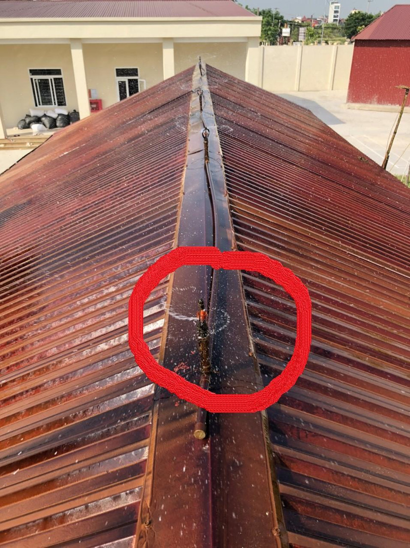 Vòi phun nước lắp đặt trên nóc các khu nhà Vòi phun nước lắp đặt trên nóc các khu nhà