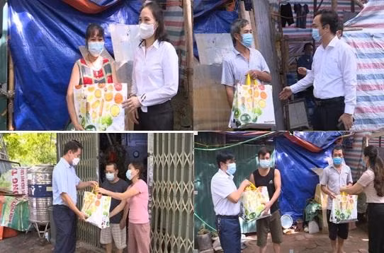 Ngay sau lễ phát động, lãnh đạo Quận và ngành, phòng ban chức năng đã trực tiếp đi trao quà tặng các hộ nghèo, gặp khó khăn bởi dịch bệnh