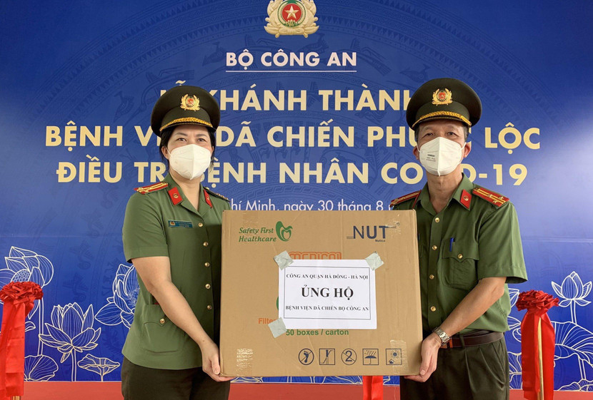 Món quà ý nghĩa gửi tặng Bệnh viện dã chiến Phước Lộc