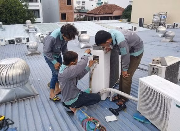 Nhân viên của Vincool tác nghiệp tại TPHCM Nhân viên của Vincool tác nghiệp tại TPHCM