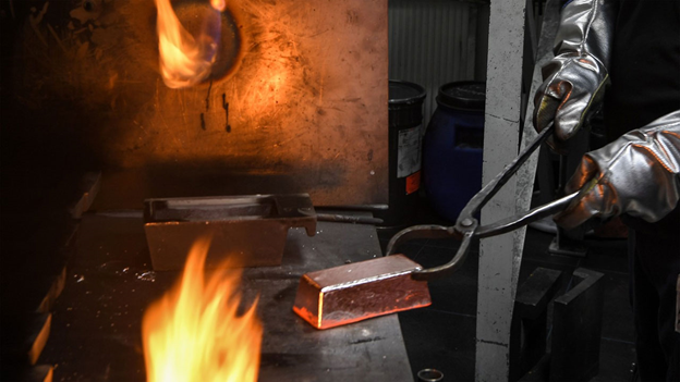 Các chuyên gia hạ mạnh triển vọng giá vàng trong năm nay